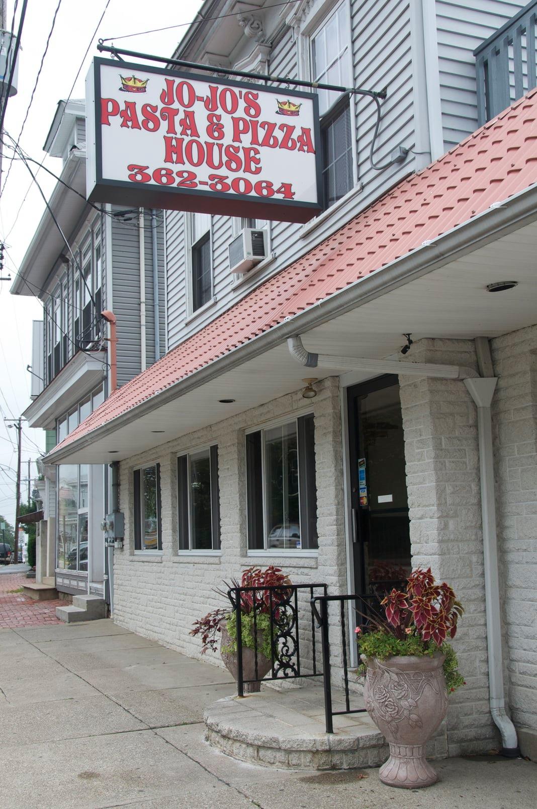 JoJo's Pasta & Pizza storefront in Elizabethville, PA